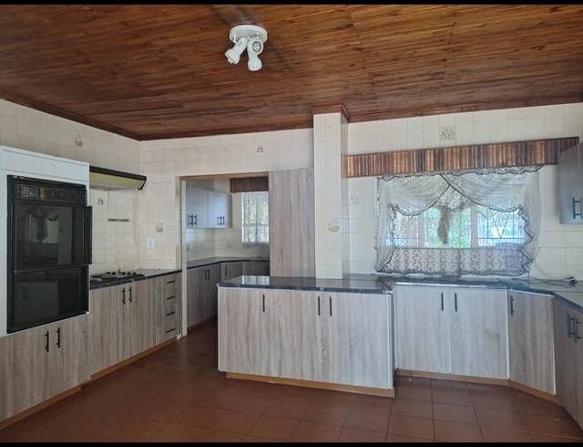 4 BEDROOM HOUSE FOR SALE IN BRENTHURST